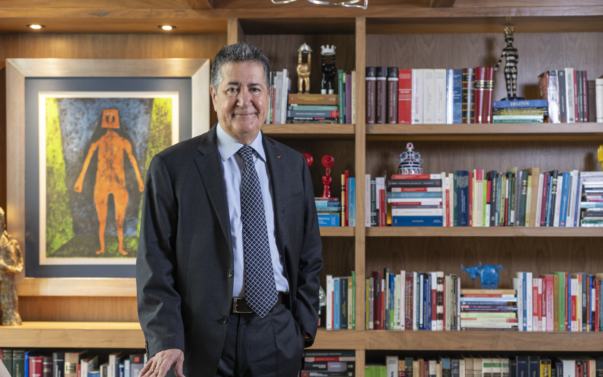 Lic. Víctor Olea Peláez, presidente de la Barra Mexicana Colegio de Abogados.