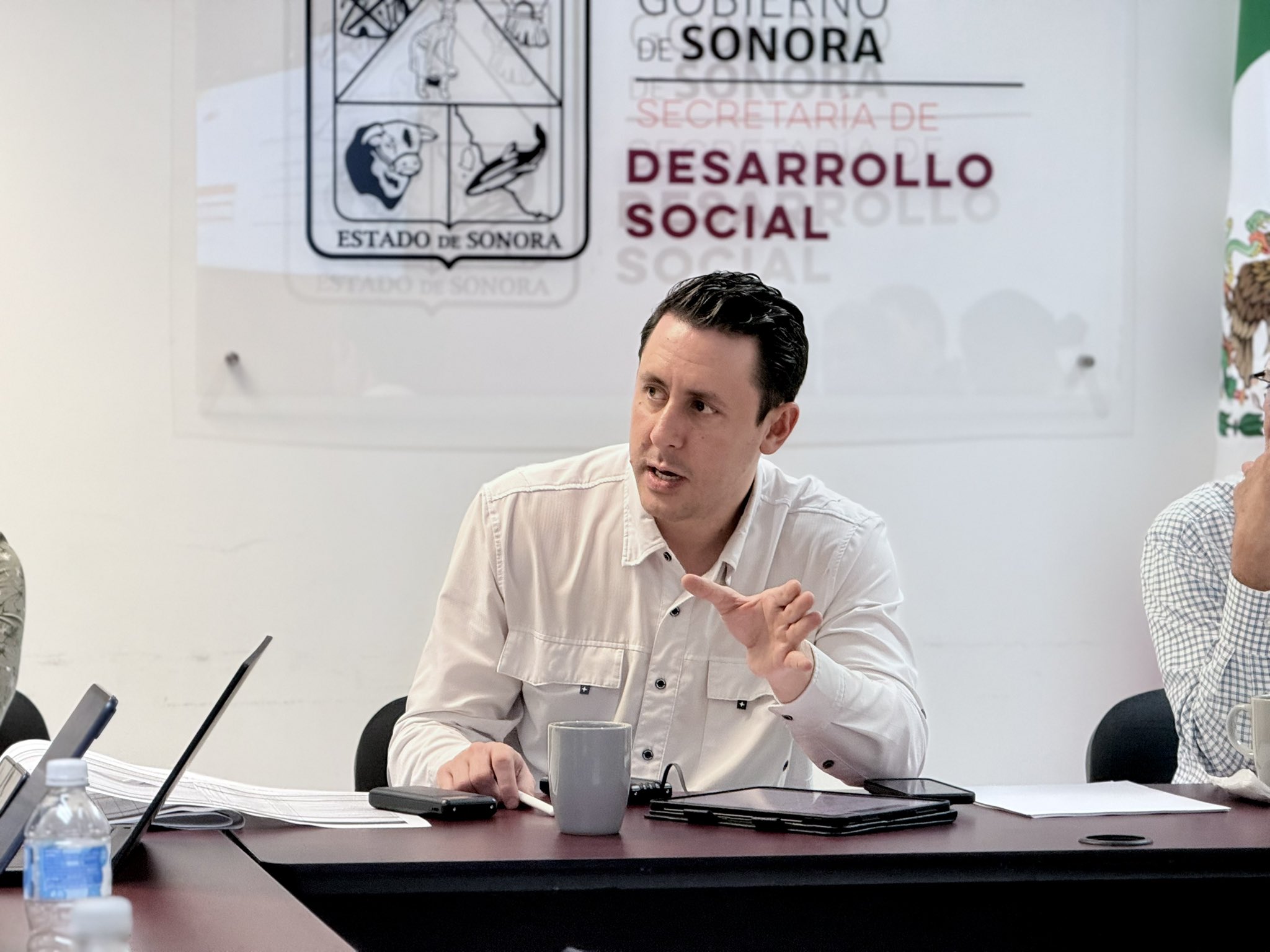 Fernando Rojo de la Vega, actual titular de Bienestar, niegan conflicto de interés.