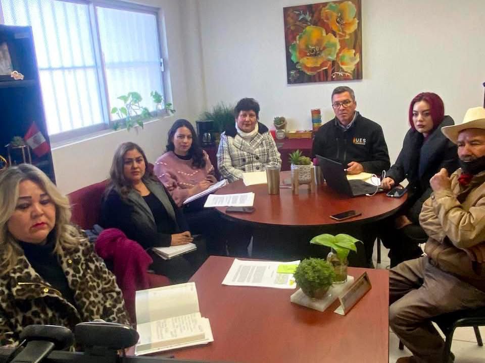 Impulsa UES a emprendedores para que puedan gestionar recursos que les permitan continuar con sus proyectos.