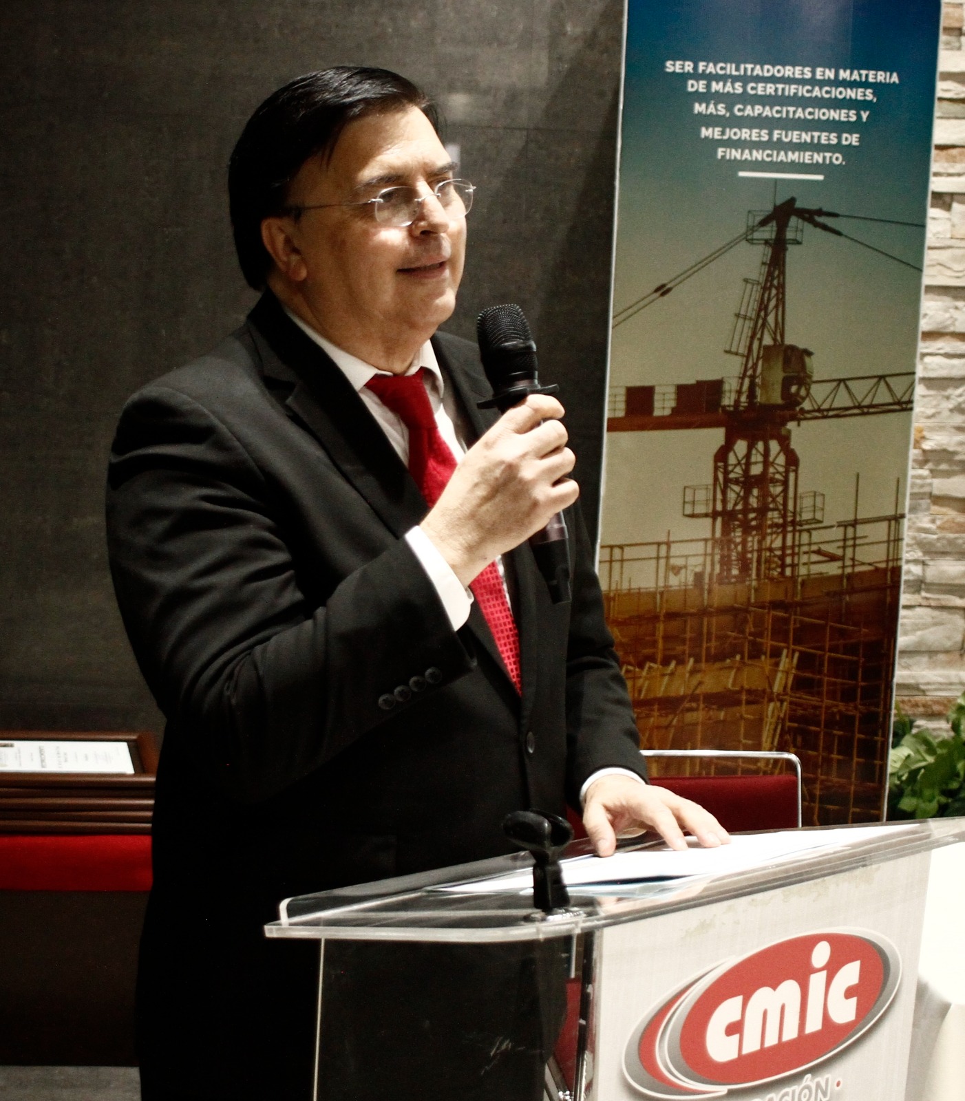 Dr. y M. en V. Ing. Enrique Gutiérrez López. Presidente de Comaviin A. C.