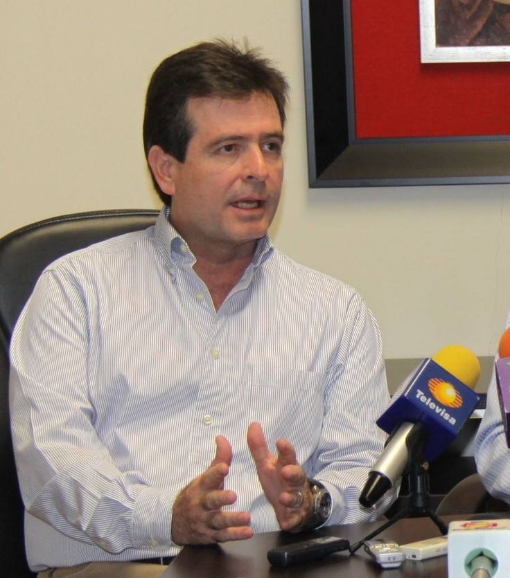 Alejandro “Alito” Moreno… Su cola larga le obliga a apoyar a MORENA.